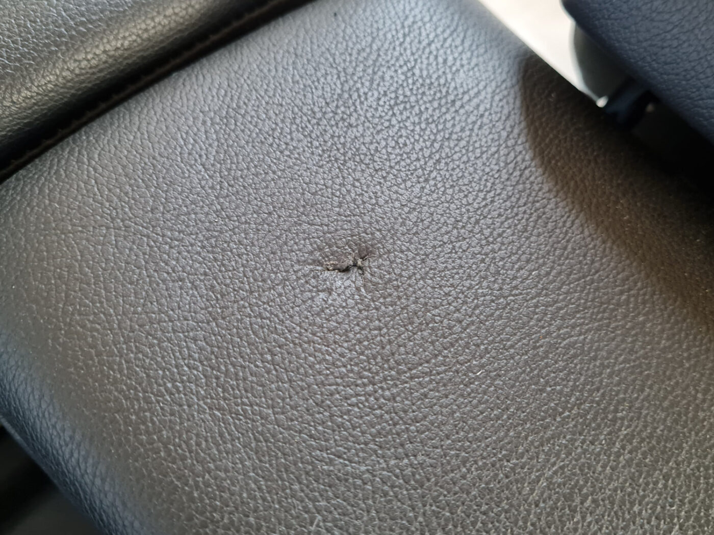 Aizmugurējais sēdeklis priekš OPEL INSIGNIA 2010