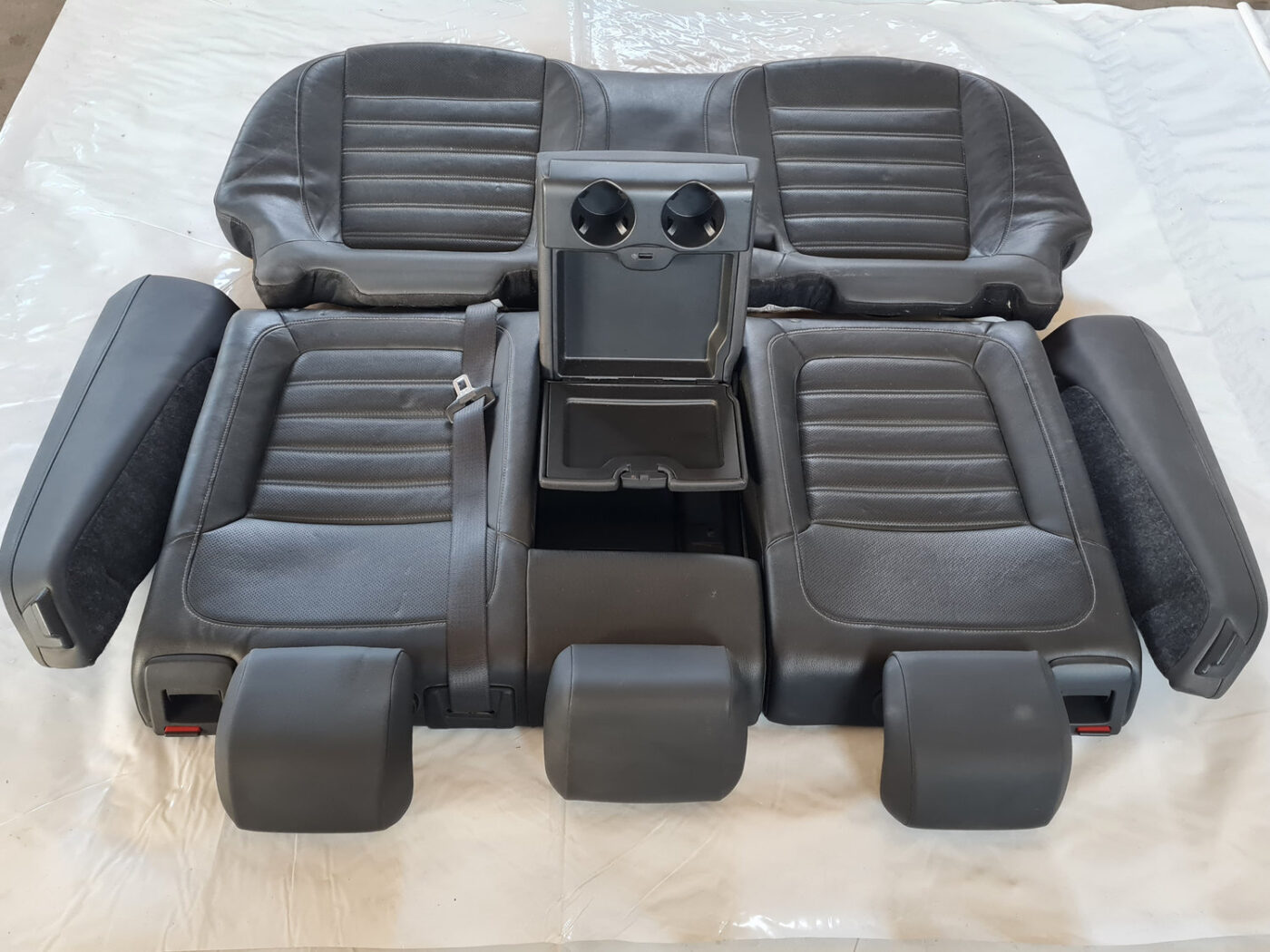 Aizmugurējais sēdeklis priekš OPEL INSIGNIA 2010