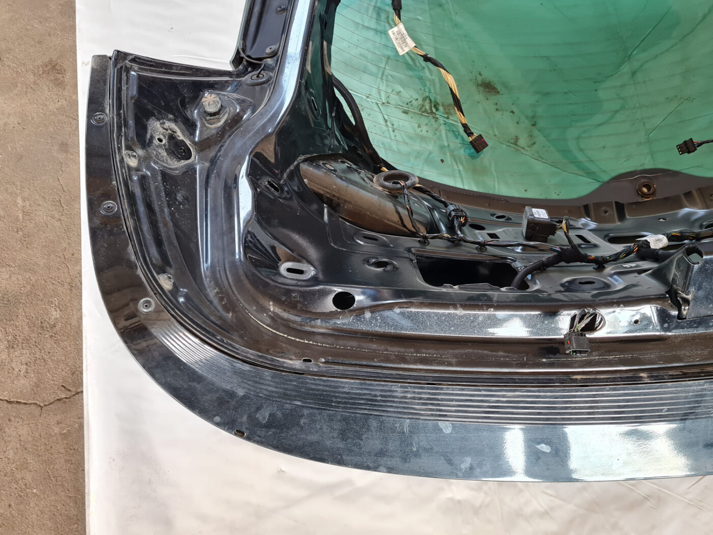 Bagāžnieka vāks priekš OPEL INSIGNIA 2010