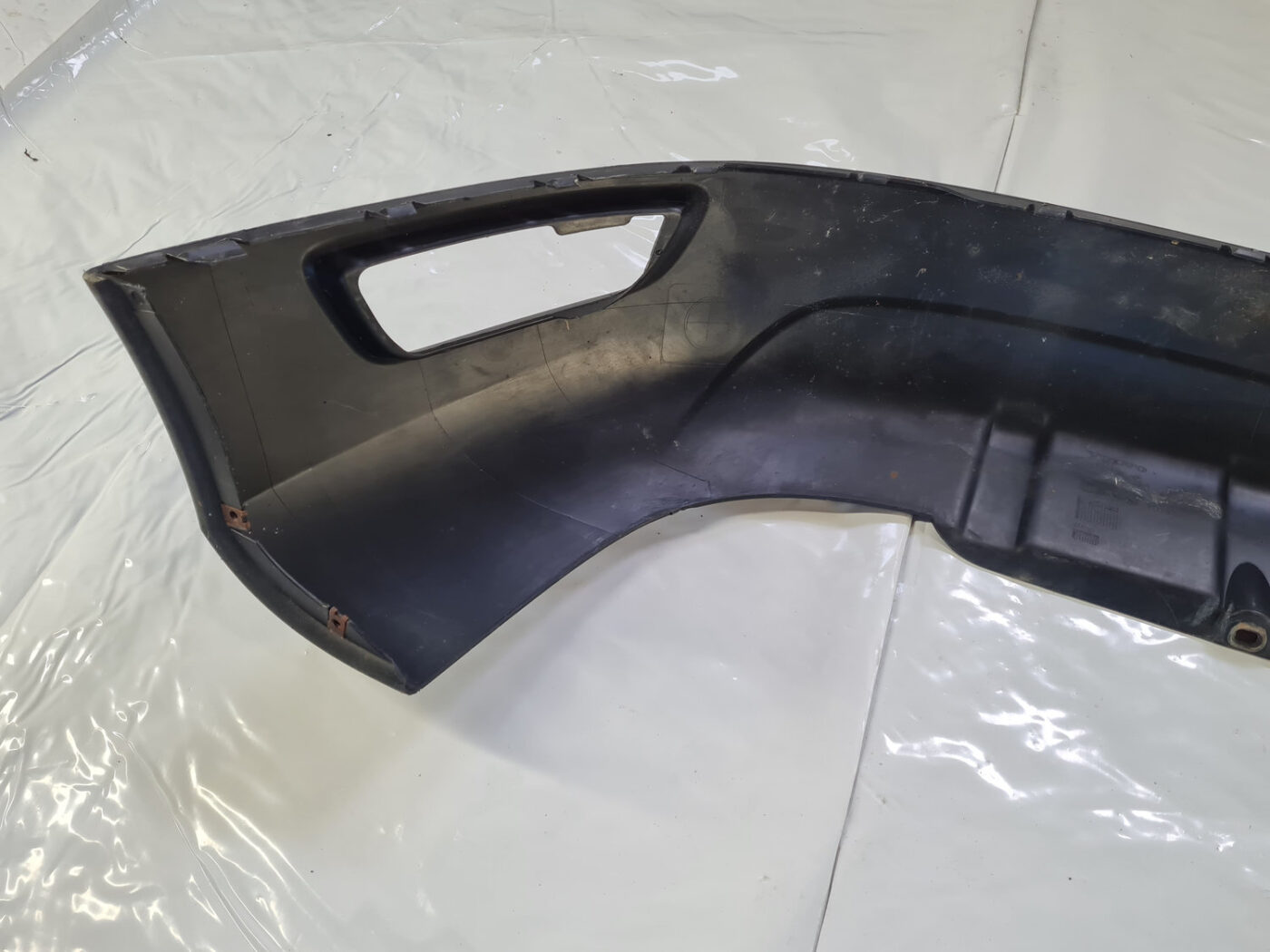 Aizmugurēja bufera spoileris (lūpa) priekš VOLVO XC60 2009 7 Aizmugurēja bufera spoileris (lūpa) priekš VOLVO XC60 2009