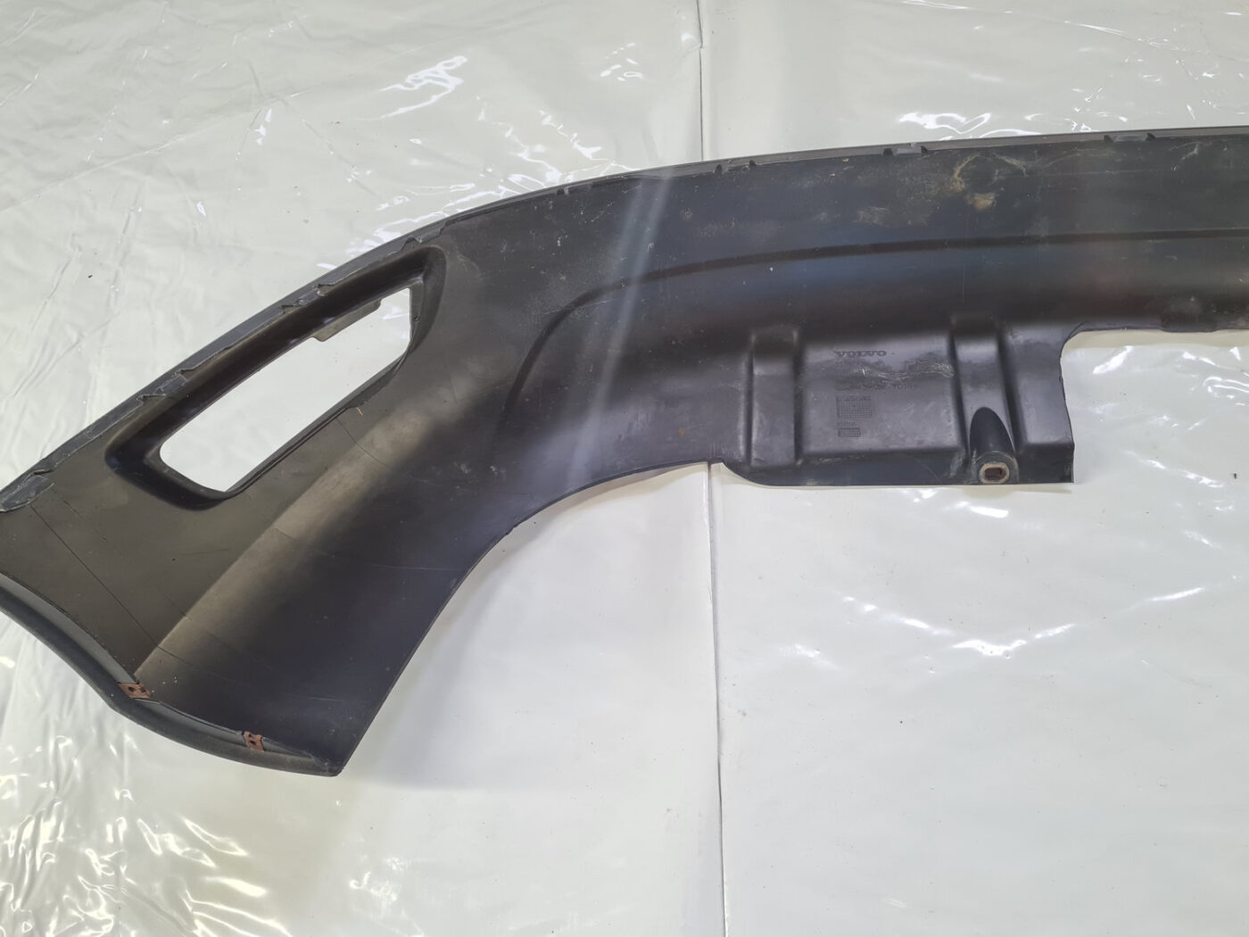Aizmugurēja bufera spoileris (lūpa) priekš VOLVO XC60 2009 6 Aizmugurēja bufera spoileris (lūpa) priekš VOLVO XC60 2009