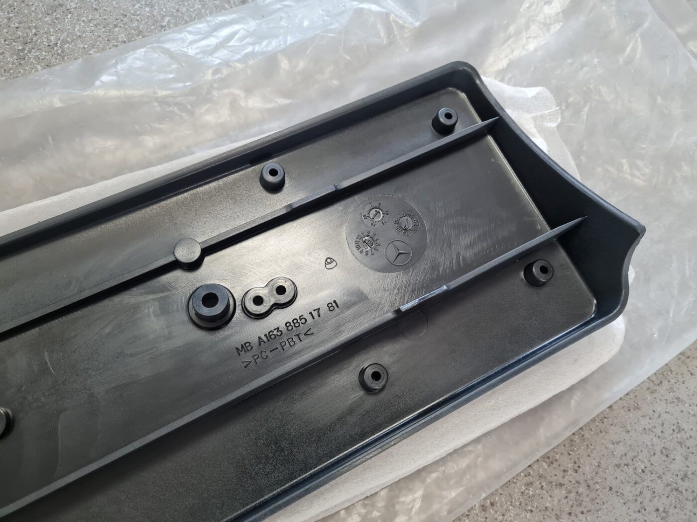 Numura zīmes tūrētajs priekš Mercedes-Benz ML W163 1997-2005 8 Numura zīmes tūrētajs priekš Mercedes-Benz ML W163 1997-2005