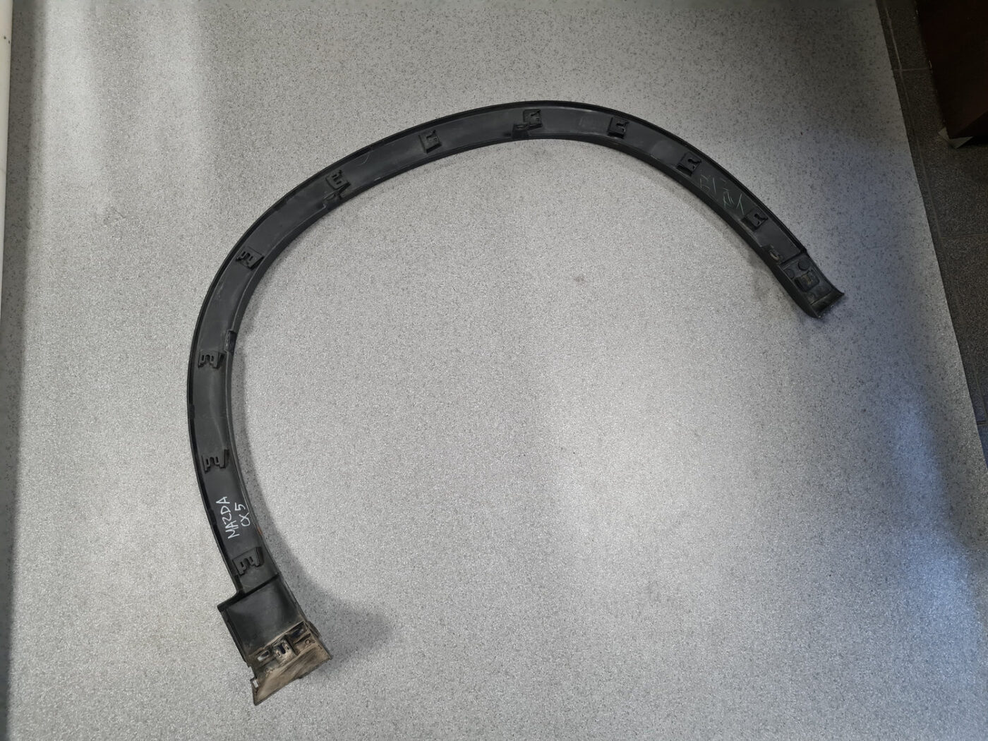 Priekšēja spārna uzlika/moldings priekš MAZDA CX5 2012-2016