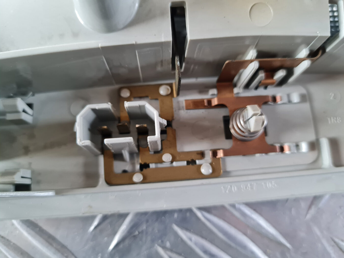 Aizmugurējo sēdvietu apgaismojums priekš ŠKODA OCTAVIA 2007