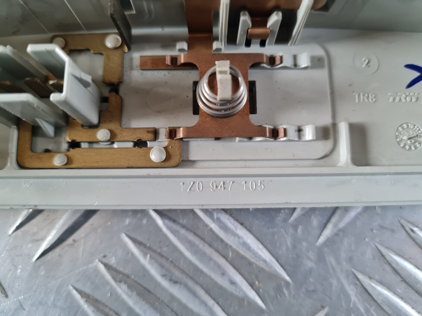 Aizmugurējo sēdvietu apgaismojums priekš ŠKODA OCTAVIA 2007