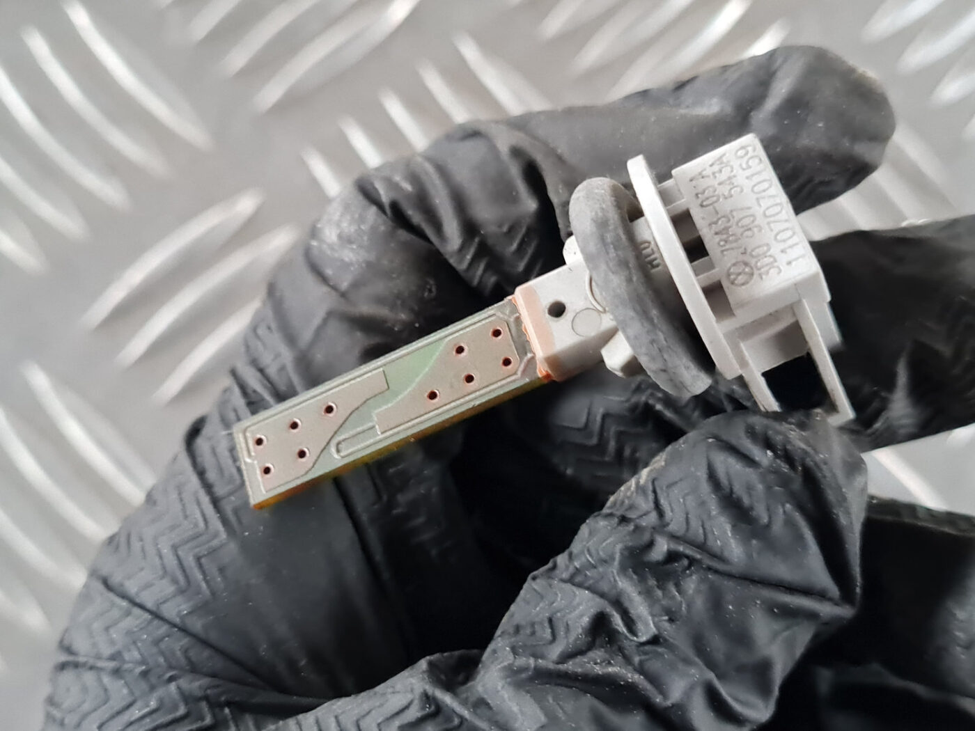 Temperatūras devejs priekš ŠKODA OCTAVIA 2007 3 Temperatūras devejs priekš ŠKODA OCTAVIA 2007