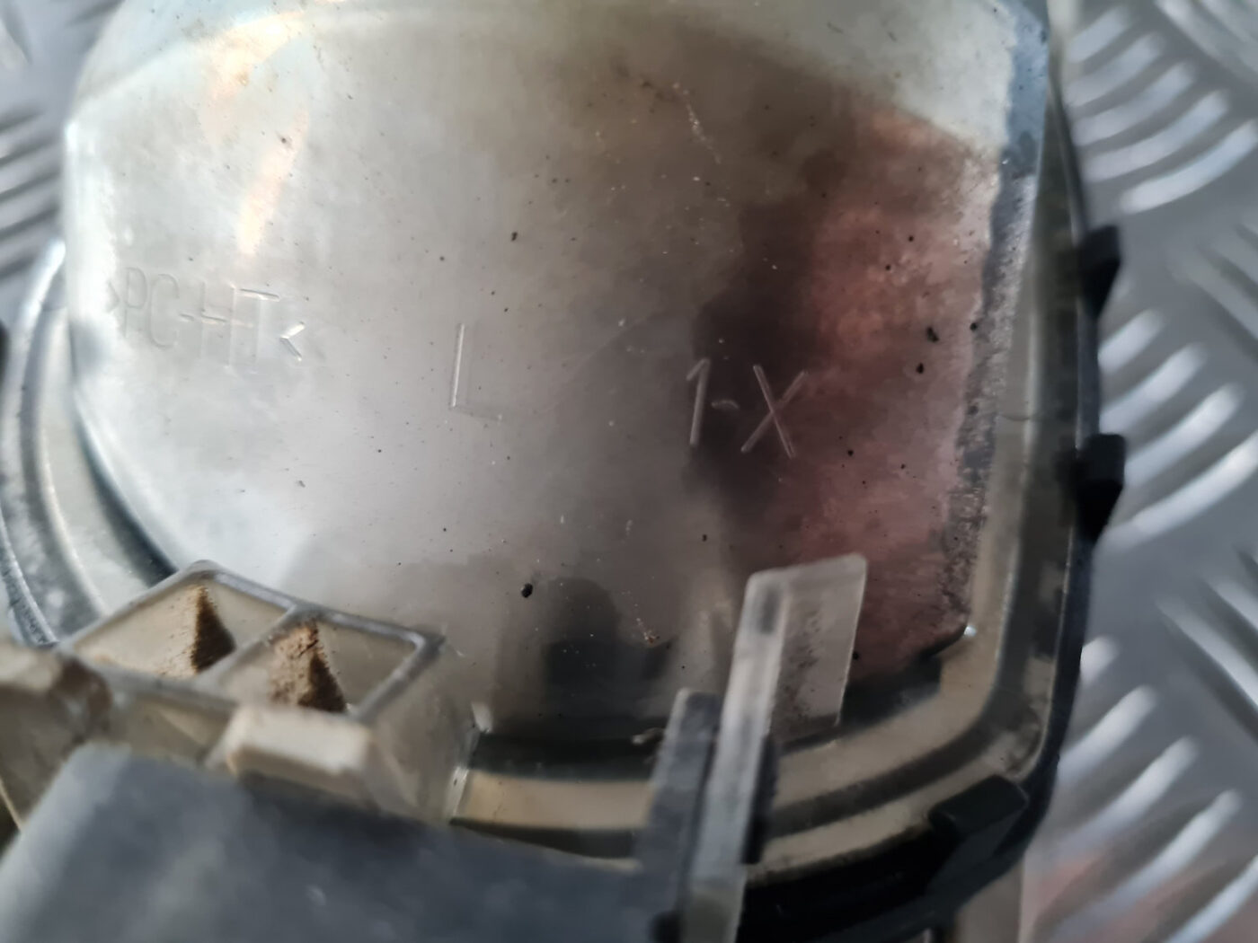 Miglas lukturis priekšā pa kreisi priekš ŠKODA OCTAVIA 2007 4 Miglas lukturis priekšā pa kreisi priekš ŠKODA OCTAVIA 2007