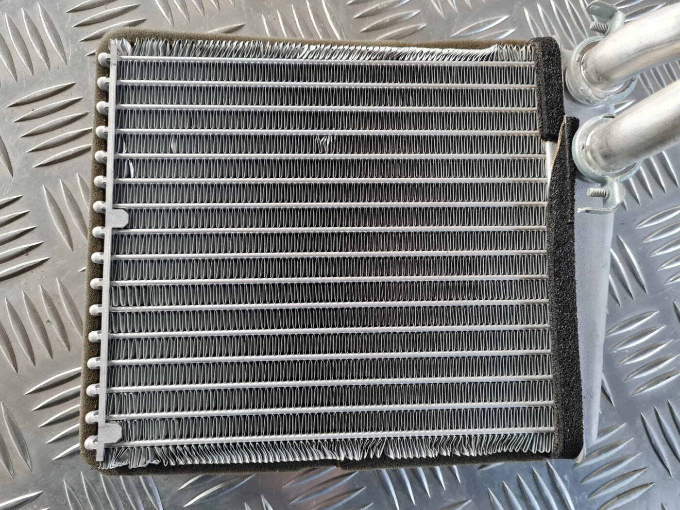 Apsildes sistēmas radiators priekš ŠKODA OCTAVIA 2007