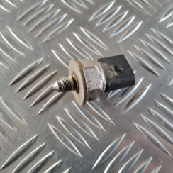 Spiediena devējs priekš ŠKODA OCTAVIA 2007