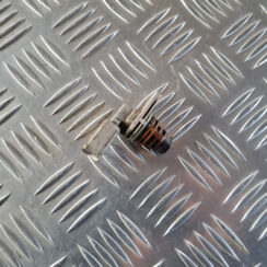 Sadales vārpstas devējs priekš ŠKODA OCTAVIA 2007