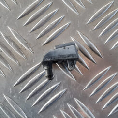 Vējstikla mazgāšanas šķidruma sprausla priekš ŠKODA OCTAVIA 2007