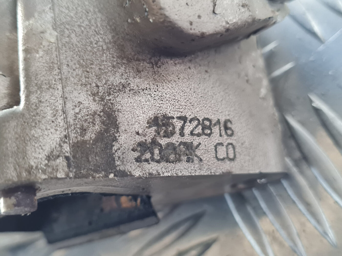 Degvielas sadales caurule priekš ŠKODA OCTAVIA 2007 3 Degvielas sadales caurule priekš ŠKODA OCTAVIA 2007