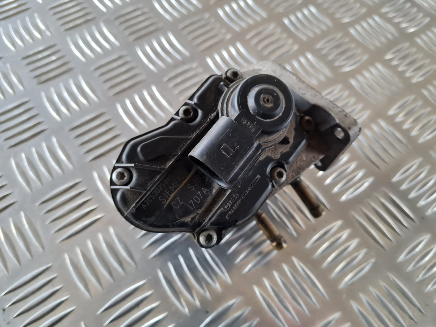 EGR vārsts priekš ŠKODA OCTAVIA 2007 7 EGR vārsts priekš ŠKODA OCTAVIA 2007