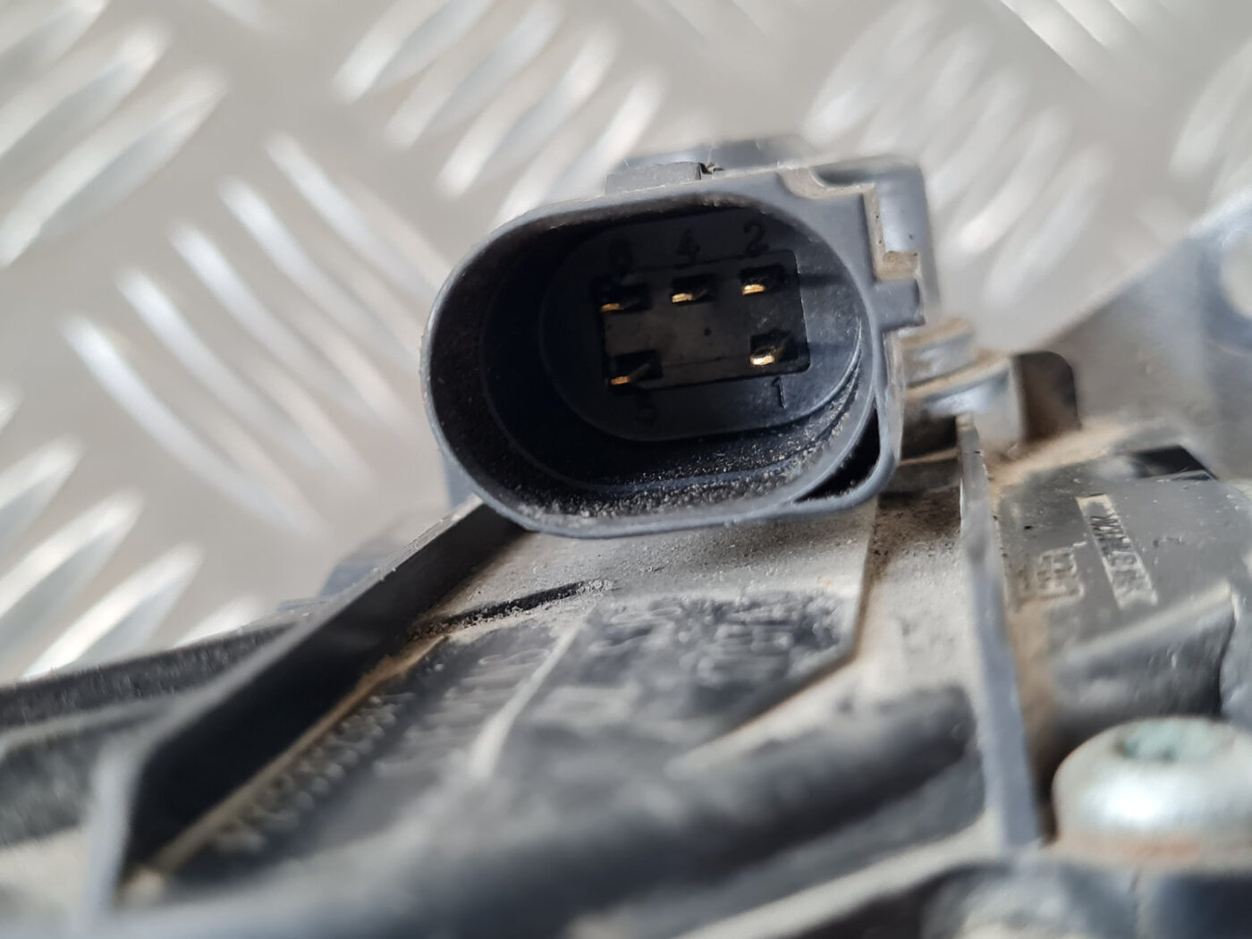 EGR vārsts priekš ŠKODA OCTAVIA 2007 5 EGR vārsts priekš ŠKODA OCTAVIA 2007