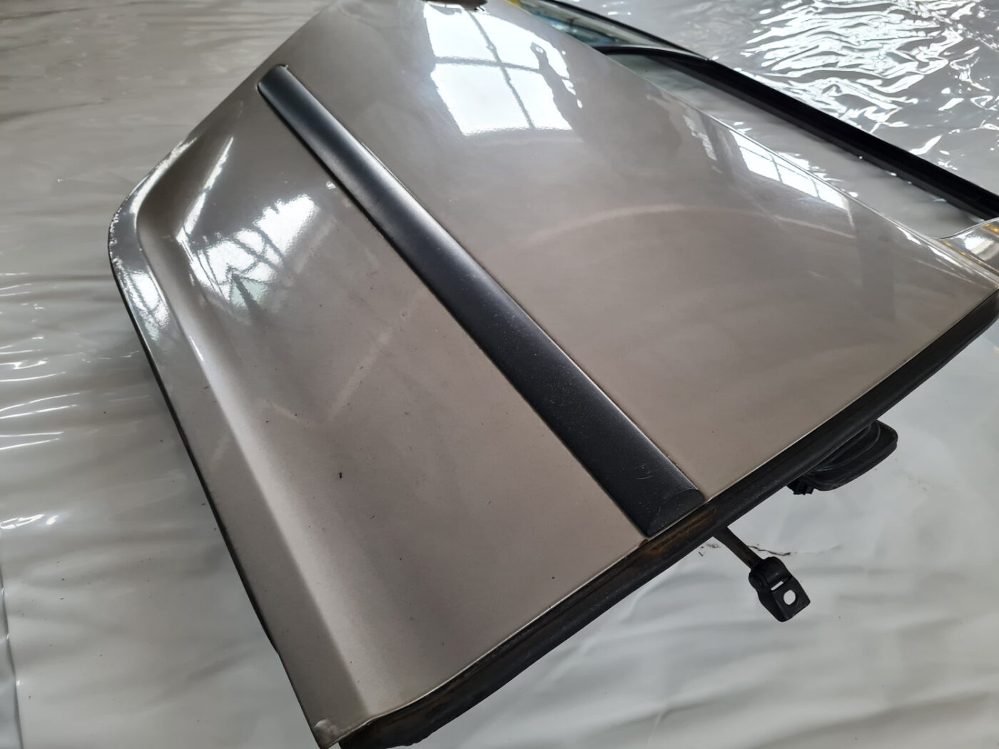 Aizmugurējās labās durvis priekš ŠKODA OCTAVIA 2007 2 Aizmugurējās labās durvis priekš ŠKODA OCTAVIA 2007