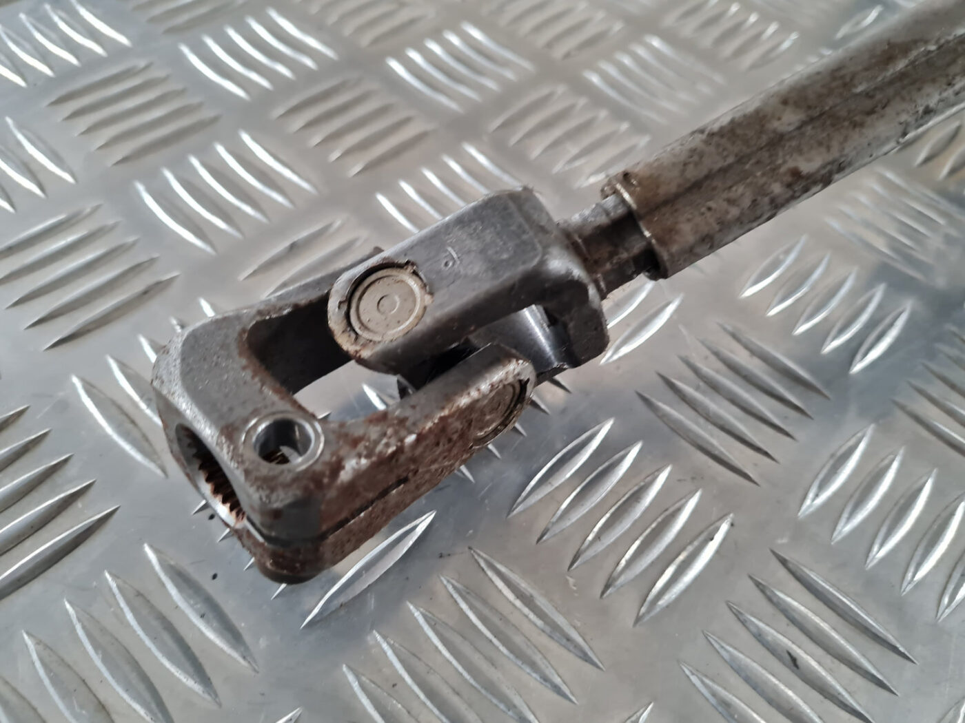 Stūres statne priekš ŠKODA OCTAVIA 2007 2 Stūres statne priekš ŠKODA OCTAVIA 2007