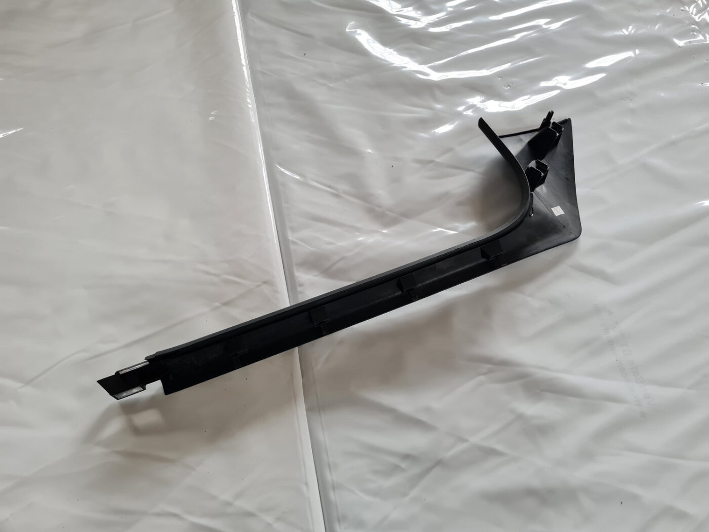 Sliekšņa priekšēja laba uzlika (salonā) priekš ŠKODA OCTAVIA 2007 2 Sliekšņa priekšēja laba uzlika (salonā) priekš ŠKODA OCTAVIA 2007