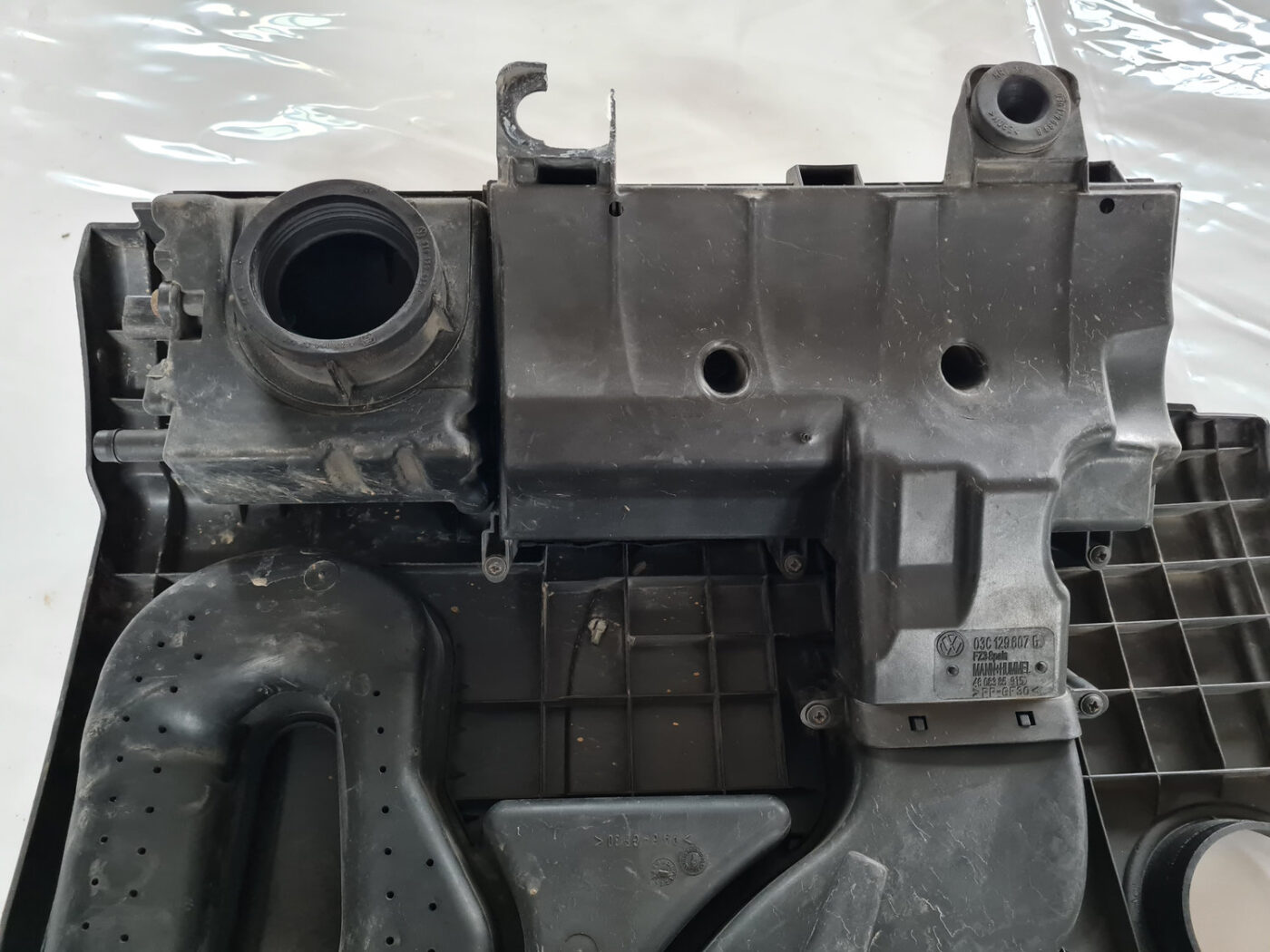 Dzinēja dekoratīvais vāks priekš ŠKODA OCTAVIA 2007 6 Dzinēja dekoratīvais vāks priekš ŠKODA OCTAVIA 2007