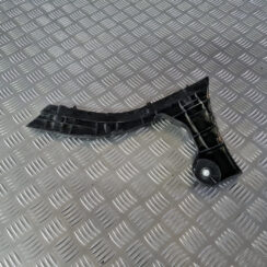 Aizmugurējā spārna un bufera stiprinājums priekš VOLVO XC 60 2009