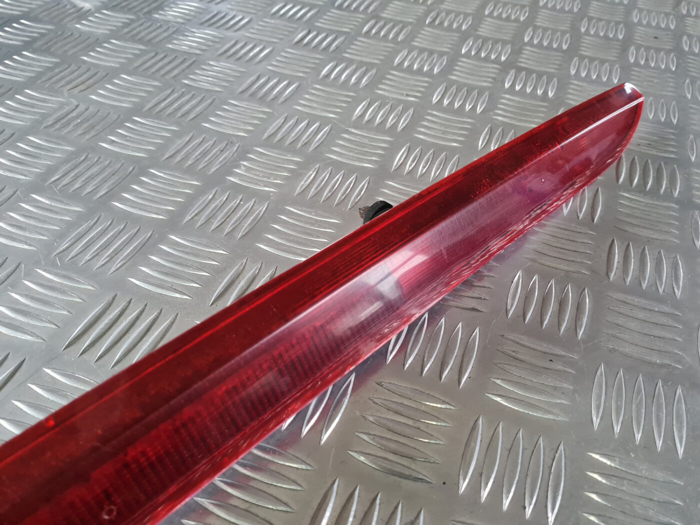 Stop signāls priekš VOLVO XC 60 2009 10 Stop signāls priekš VOLVO XC 60 2009