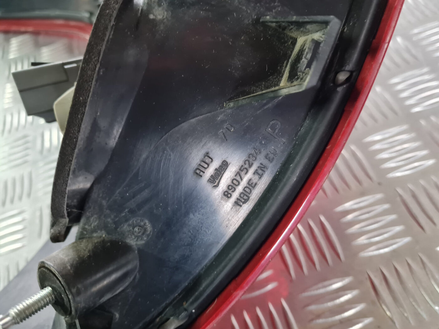 Aizmugurējais labais lukturis priekš VOLVO XC 60 2009