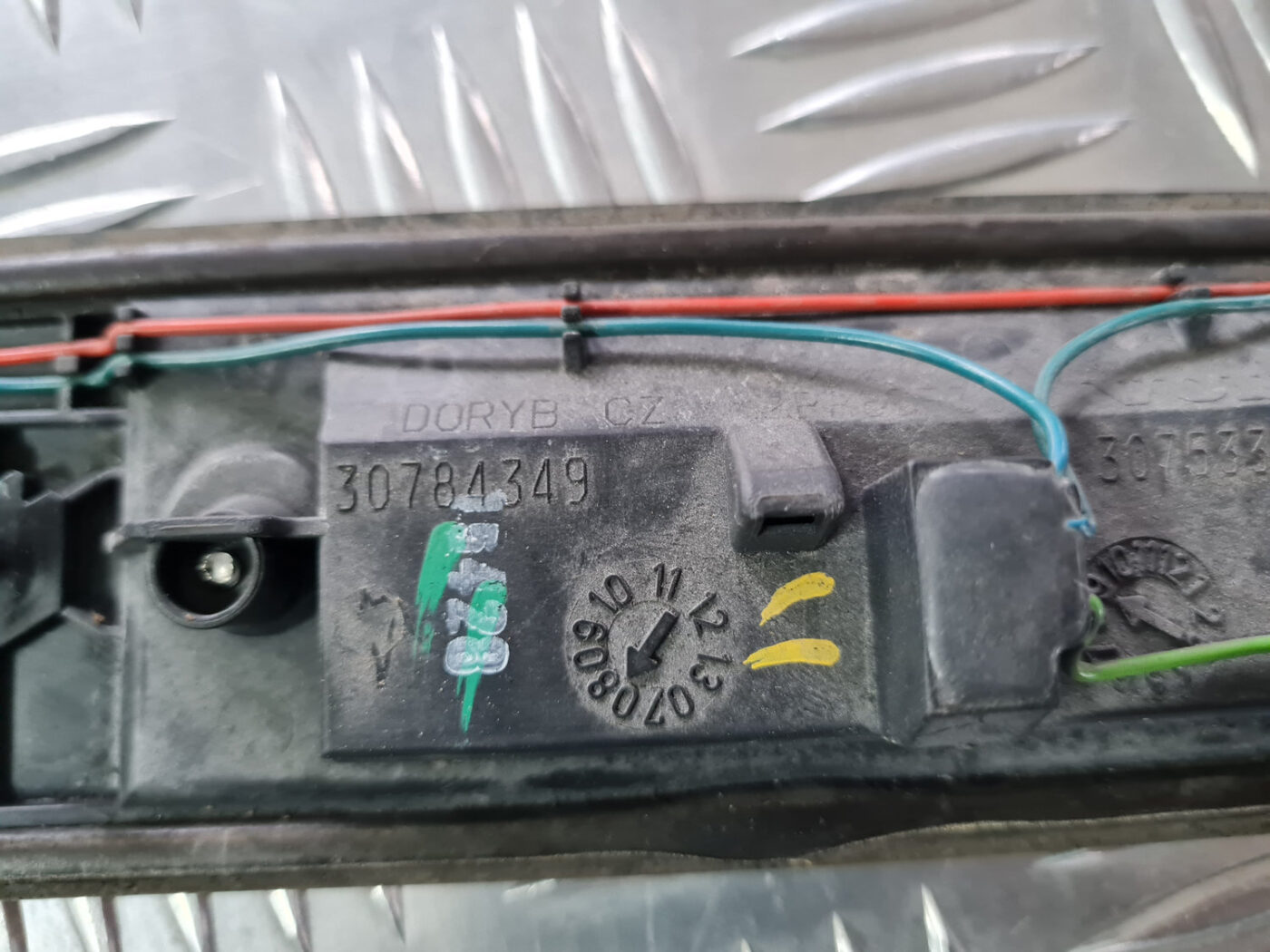 Numura zīmes gaismas uzlika komplektā priekš VOLVO XC 60 2009 3 Numura zīmes gaismas uzlika komplektā priekš VOLVO XC 60 2009