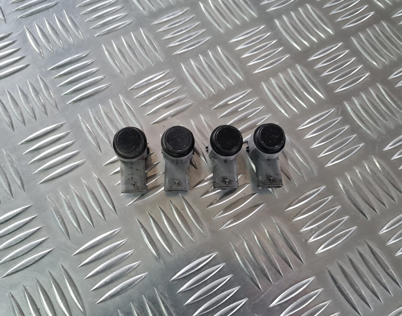 Parkošanās devējs priekš VOLVO XC 60 2009 1 Parkošanās devējs priekš VOLVO XC 60 2009