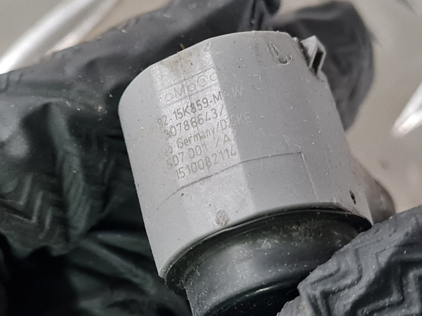 Parkošanās devējs priekš VOLVO XC 60 2009 3 Parkošanās devējs priekš VOLVO XC 60 2009