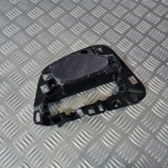 Displeja apdare (uz paneļa) priekš VOLVO XC 60 2009