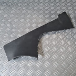 Centrālās konsoles (apdares) sānu panelis priekš VOLVO XC 60 2009