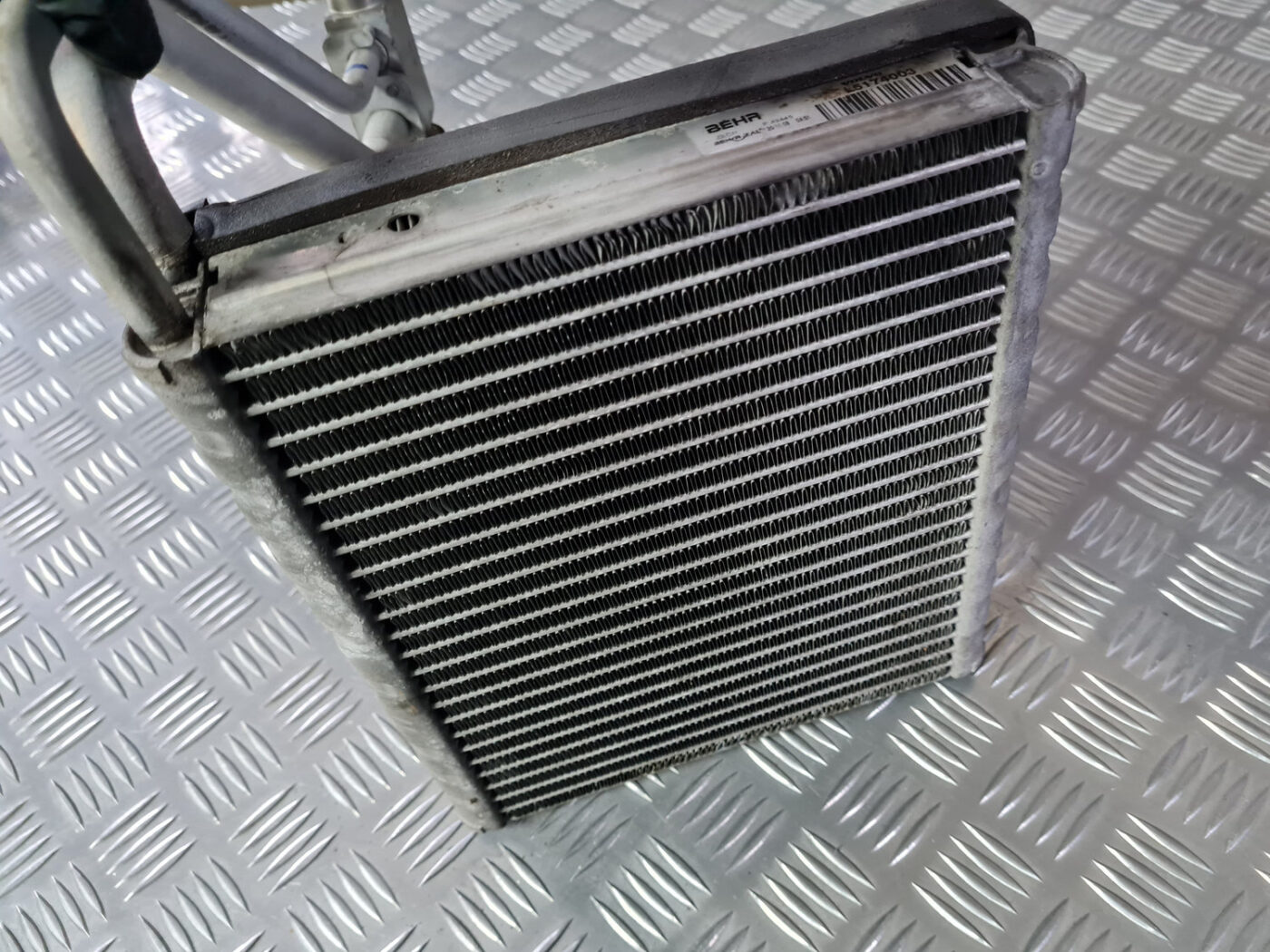 Gaisa kondicionēšanas radiators salonā priekš VOLVO XC 60 2009 3 Gaisa kondicionēšanas radiators salonā priekš VOLVO XC 60 2009