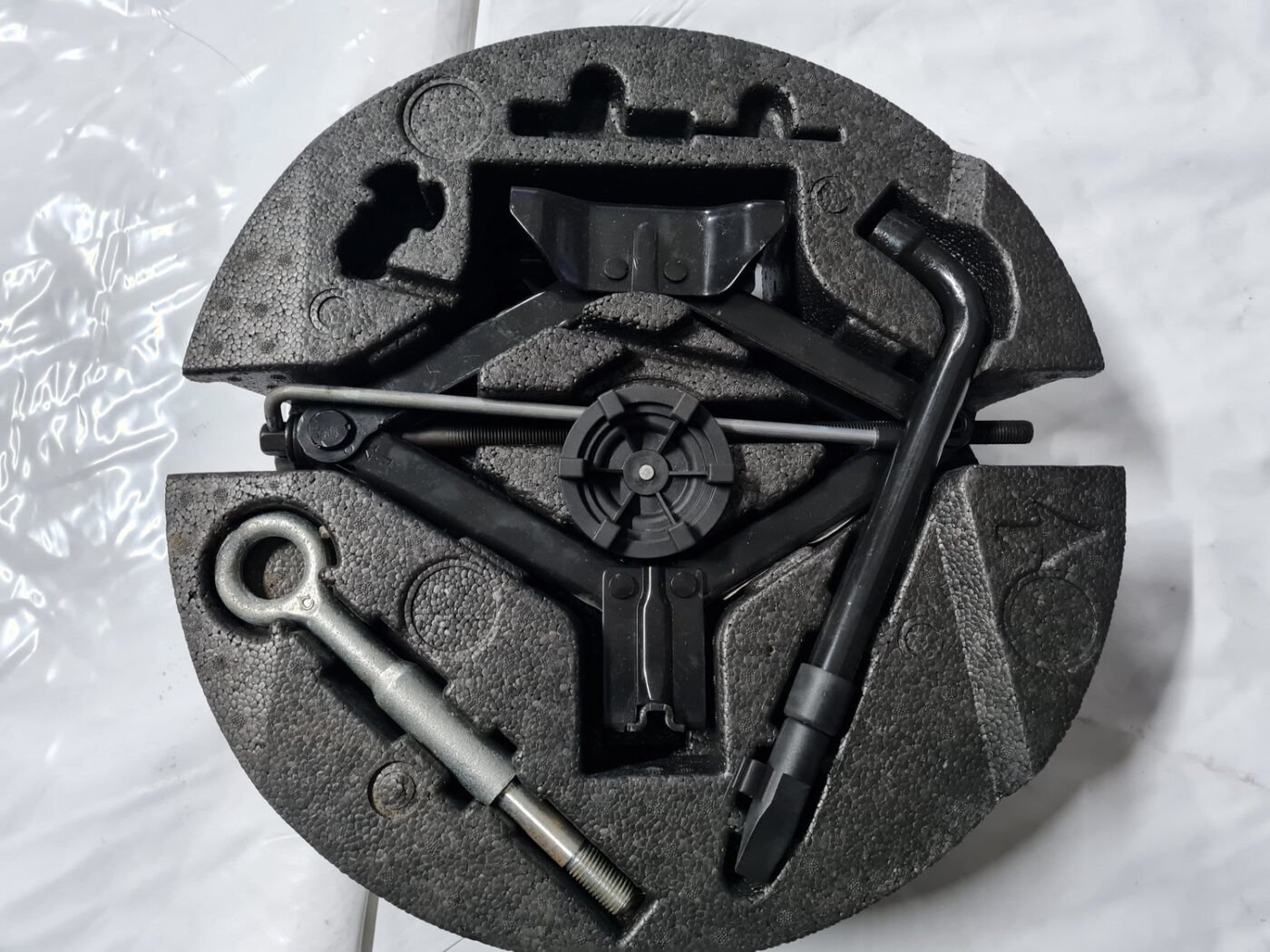 Instrumentu komplekts priekš VOLVO XC 60 2009 2 Instrumentu komplekts priekš VOLVO XC 60 2009