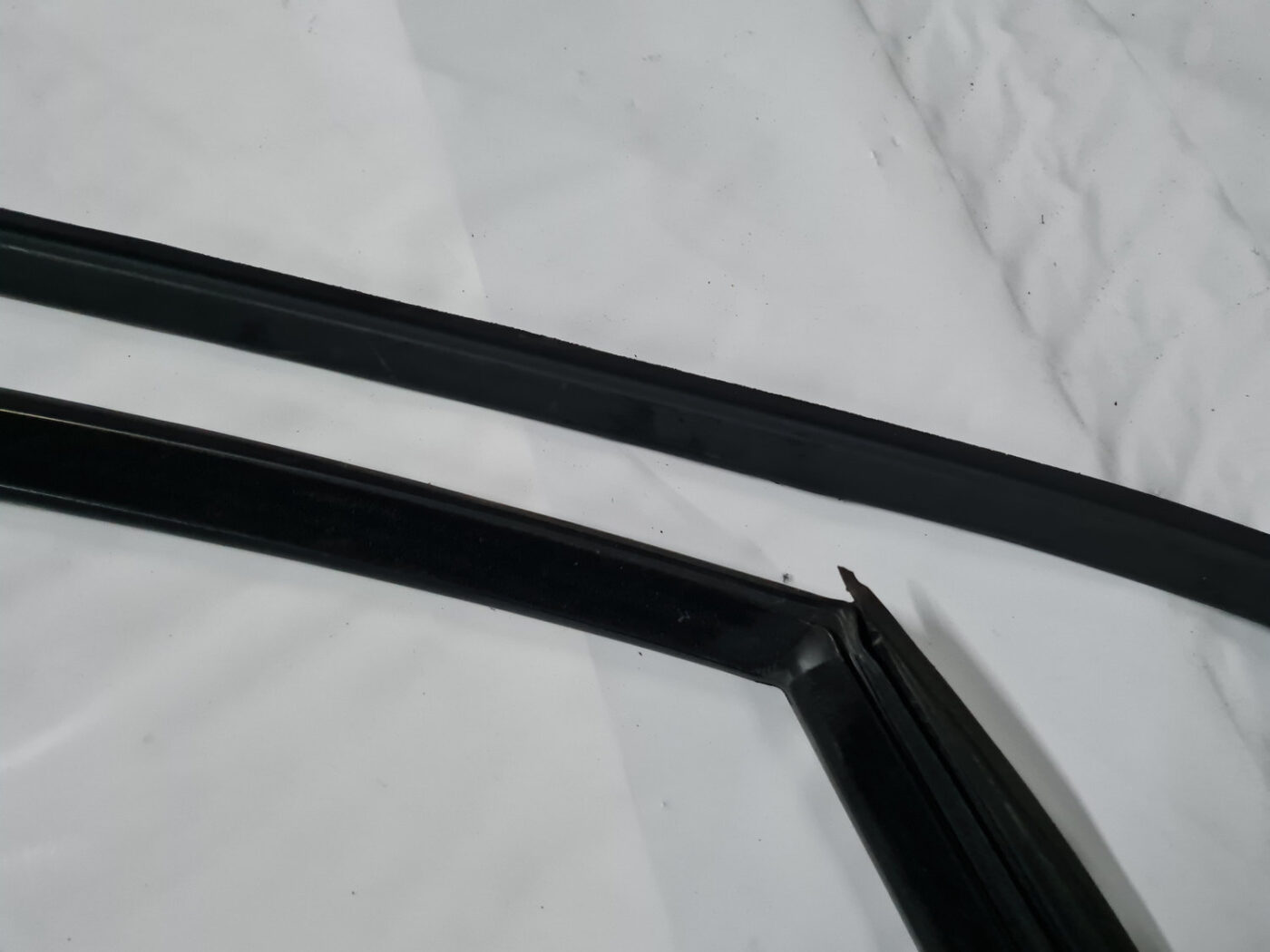 Durvju gumija priekš VOLVO XC 60 2009