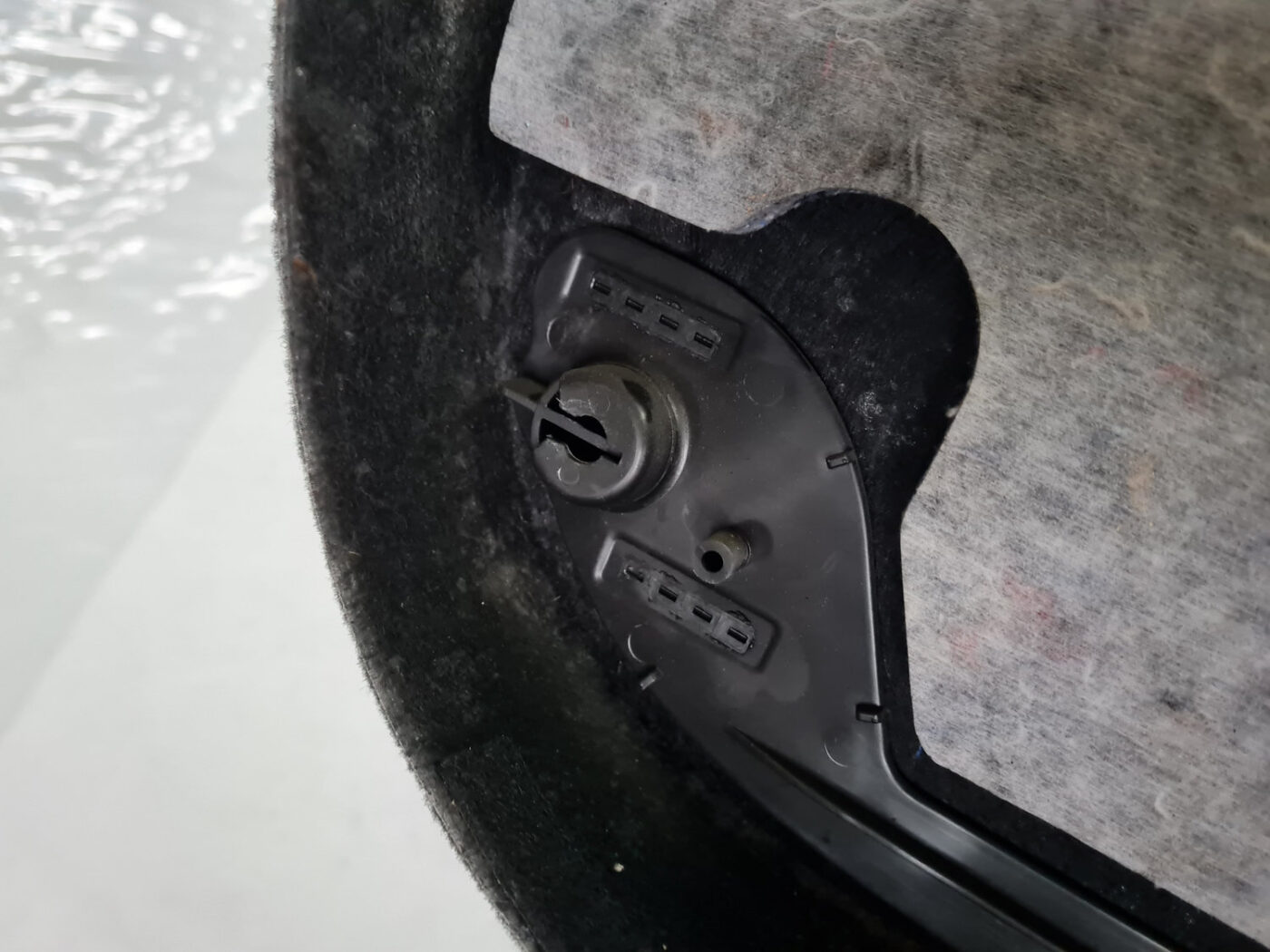 Bagāžnieka vāka liela apdare priekš VOLVO XC 60 2009