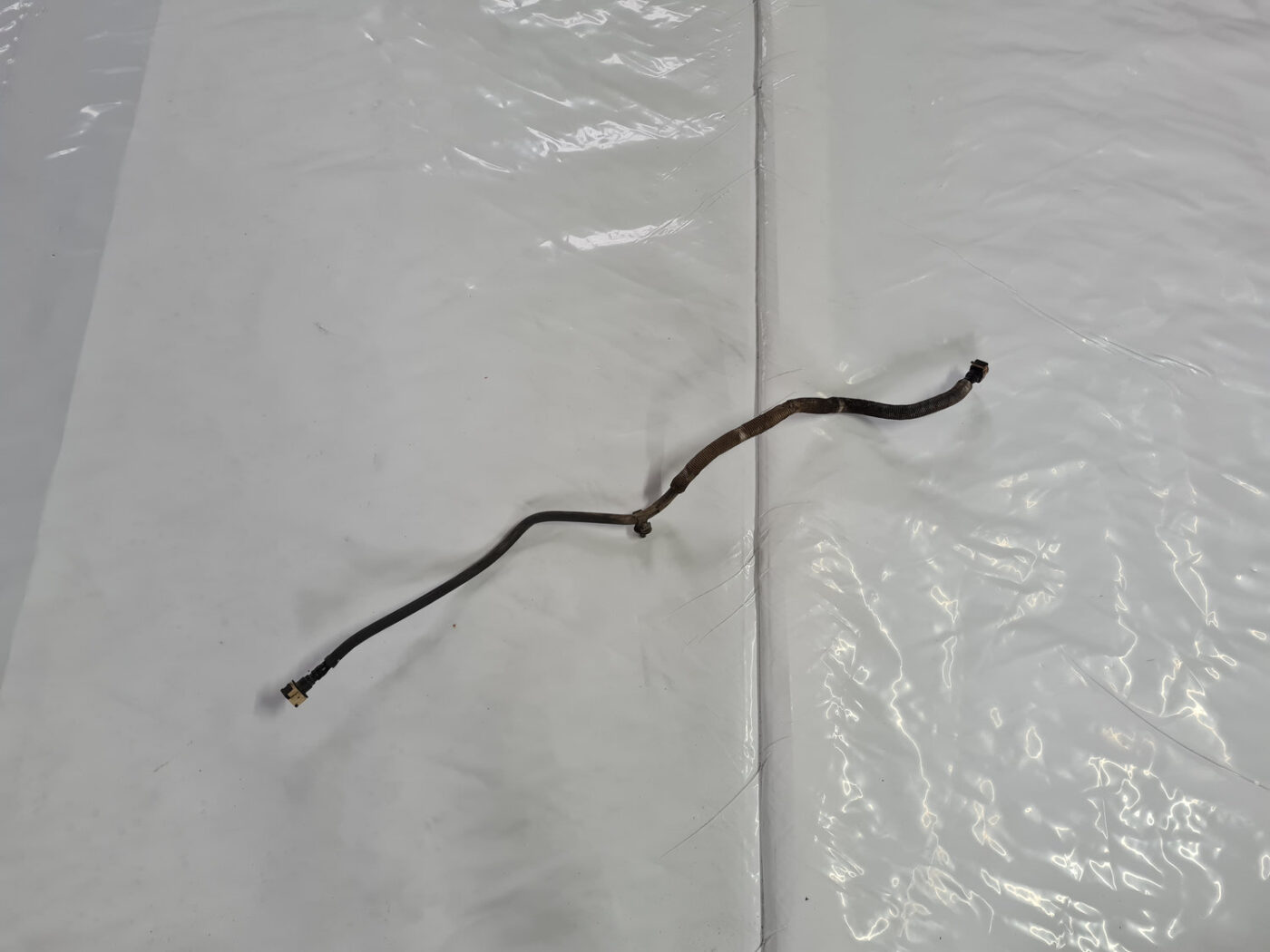 Degvielas caurule priekš VOLVO XC 60 2009 1 Degvielas caurule priekš VOLVO XC 60 2009