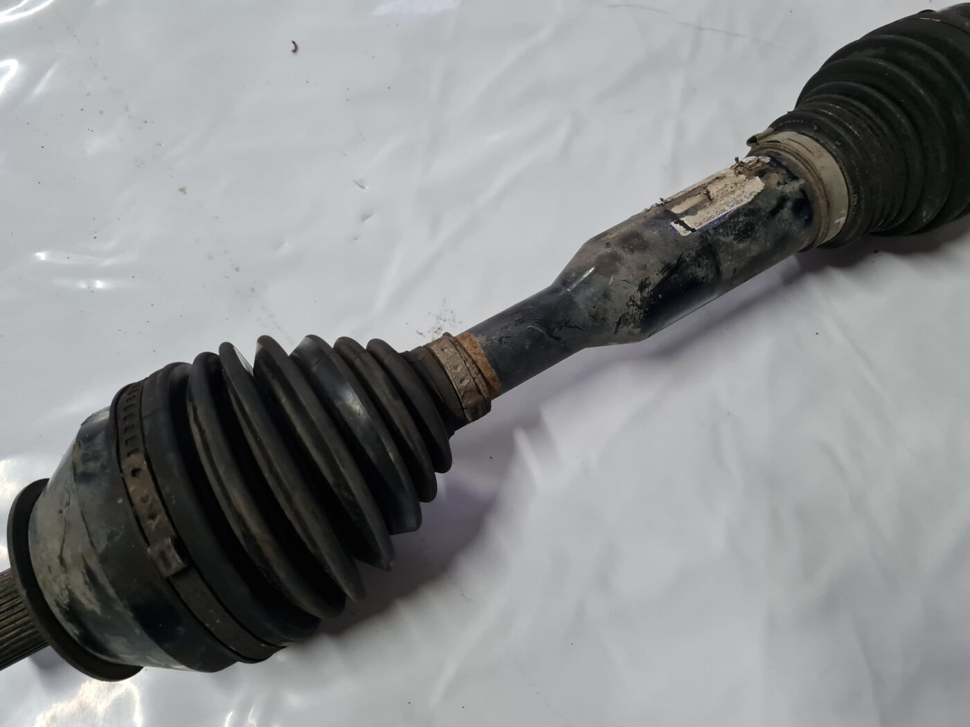 Pusass priekšēja labā priekš VOLVO XC 60 2009 8 Pusass priekšēja labā priekš VOLVO XC 60 2009