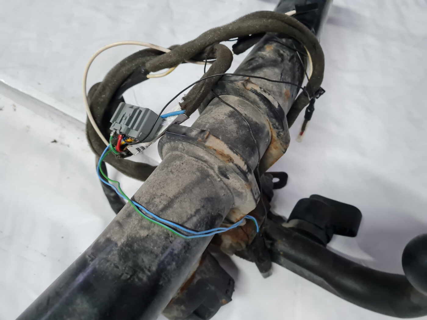 Sakabes ierīce (farkops) priekš VOLVO XC 60 2009