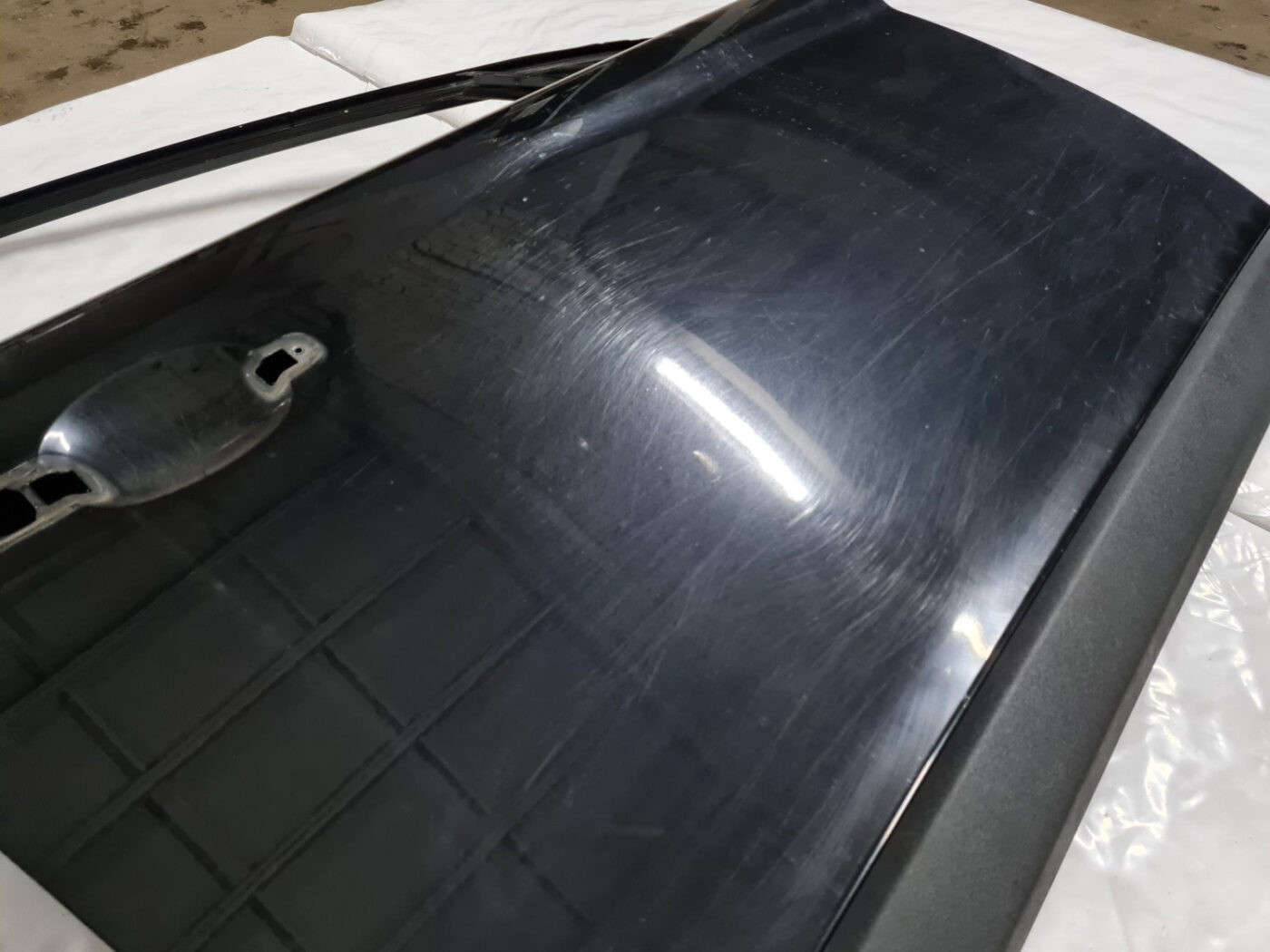 Priekšējās labās durvis priekš VOLVO XC 60 2009 15 Priekšējās labās durvis priekš VOLVO XC 60 2009