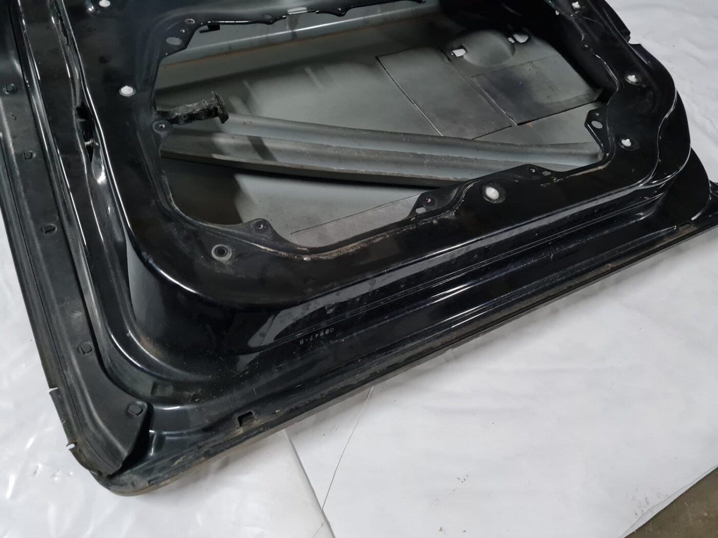 Priekšējās labās durvis priekš VOLVO XC 60 2009 8 Priekšējās labās durvis priekš VOLVO XC 60 2009