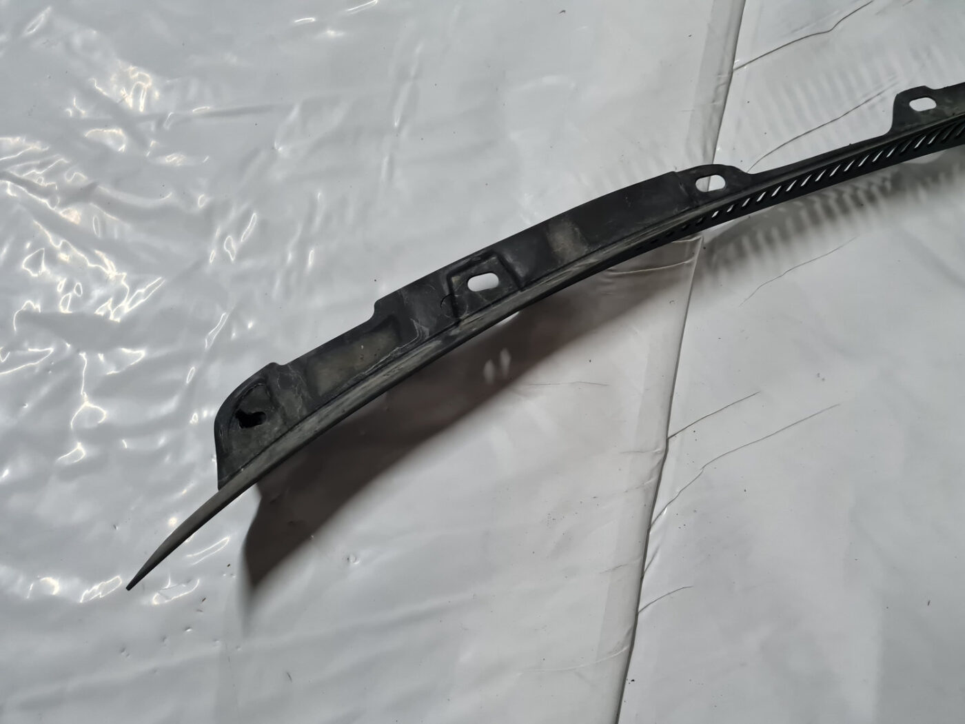 Pārsega reste priekš VOLVO XC 60 2009 2 Pārsega reste priekš VOLVO XC 60 2009