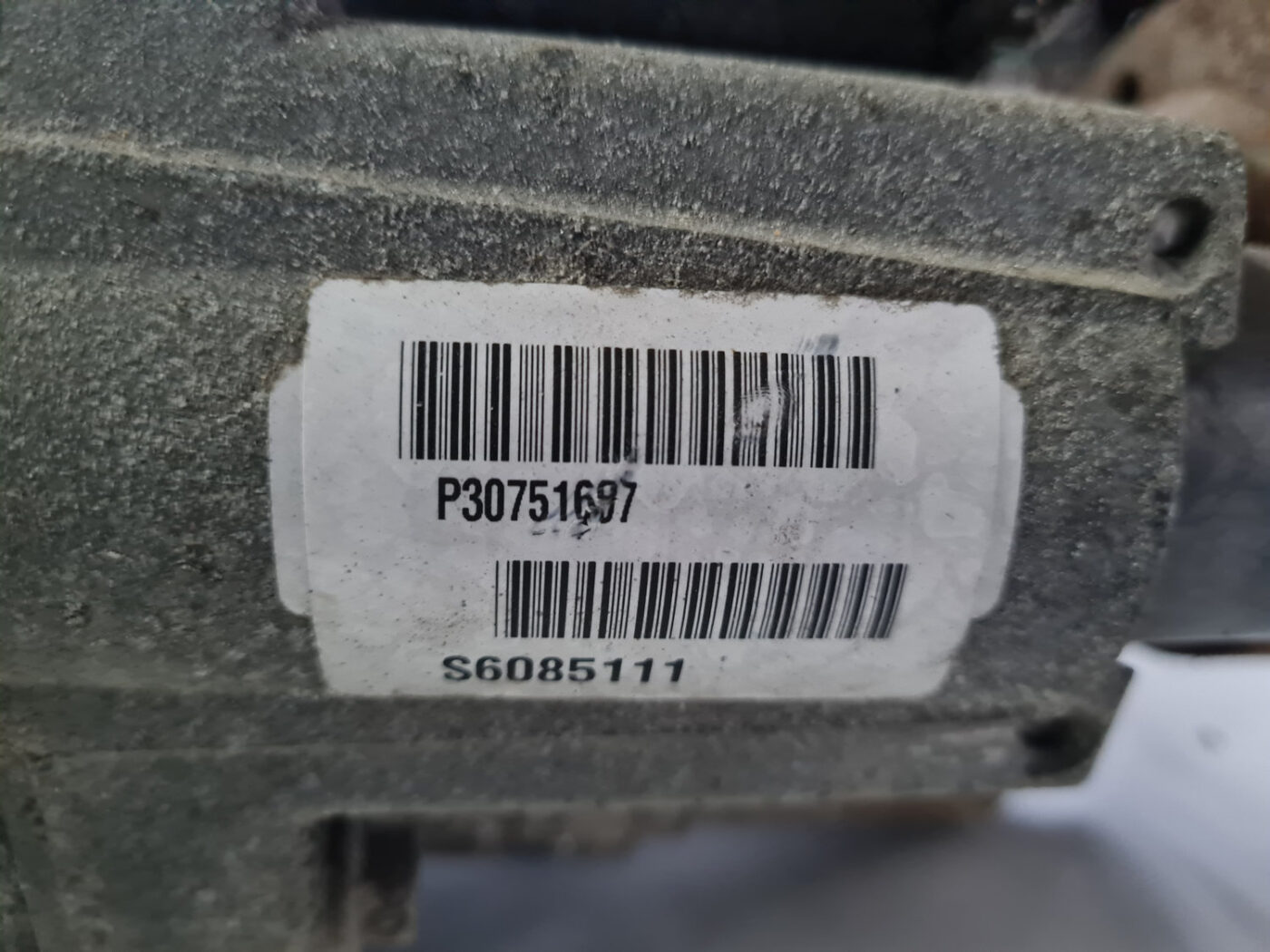 Aizmugurējais reduktors priekš VOLVO XC 60 2009 14 Aizmugurējais reduktors priekš VOLVO XC 60 2009