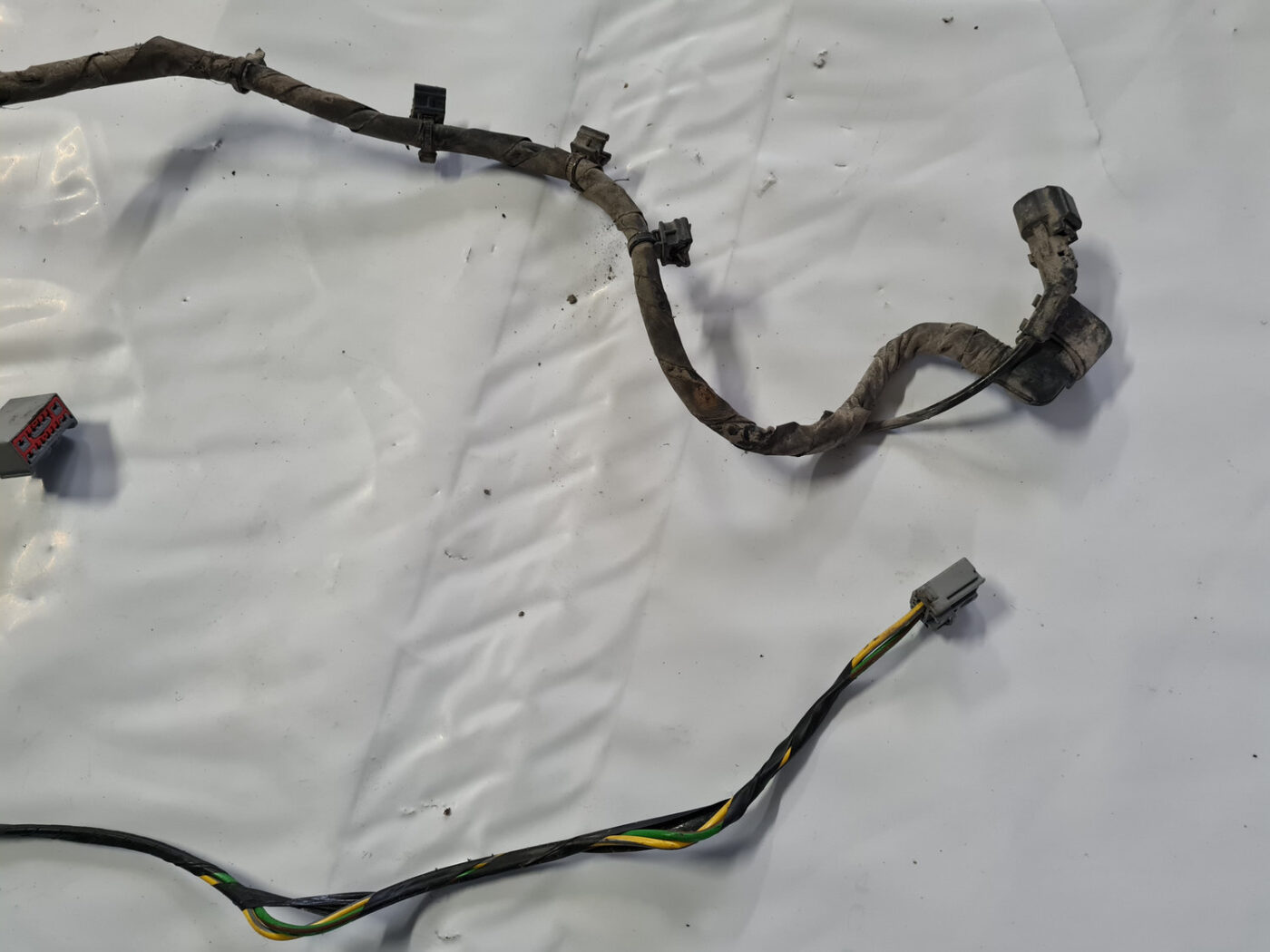 Aizmugurējās ass elektroinstalācija priekš VOLVO XC 60 2009 2 Aizmugurējās ass elektroinstalācija priekš VOLVO XC 60 2009