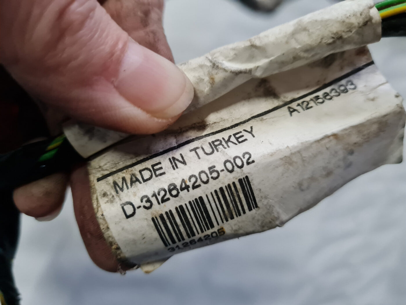 Aizmugurējās ass elektroinstalācija priekš VOLVO XC 60 2009 6 Aizmugurējās ass elektroinstalācija priekš VOLVO XC 60 2009