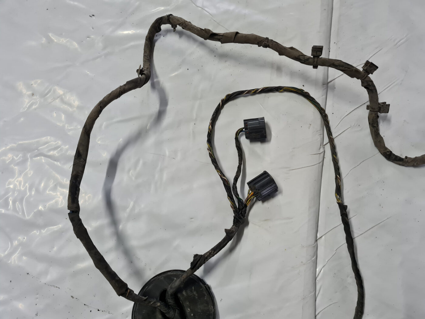 Aizmugurējās ass elektroinstalācija priekš VOLVO XC 60 2009 7 Aizmugurējās ass elektroinstalācija priekš VOLVO XC 60 2009