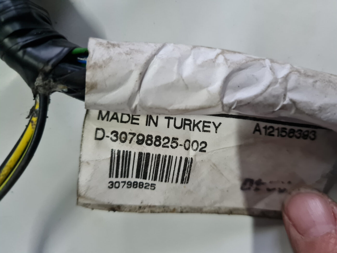 Aizmugurējās ass elektroinstalācija priekš VOLVO XC 60 2009 5 Aizmugurējās ass elektroinstalācija priekš VOLVO XC 60 2009