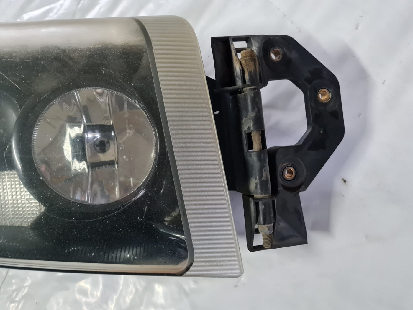 Priekšējais labais lukturis priekš NEW AND USED CAR SPARE PARTS 2 Priekšējais labais lukturis priekš NEW AND USED CAR SPARE PARTS