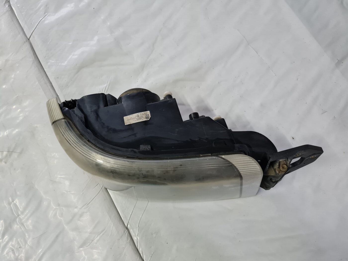 Priekšējais labais lukturis priekš NEW AND USED CAR SPARE PARTS 11 Priekšējais labais lukturis priekš NEW AND USED CAR SPARE PARTS