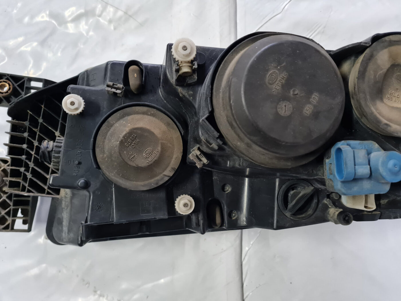 Priekšējais labais lukturis priekš NEW AND USED CAR SPARE PARTS 7 Priekšējais labais lukturis priekš NEW AND USED CAR SPARE PARTS