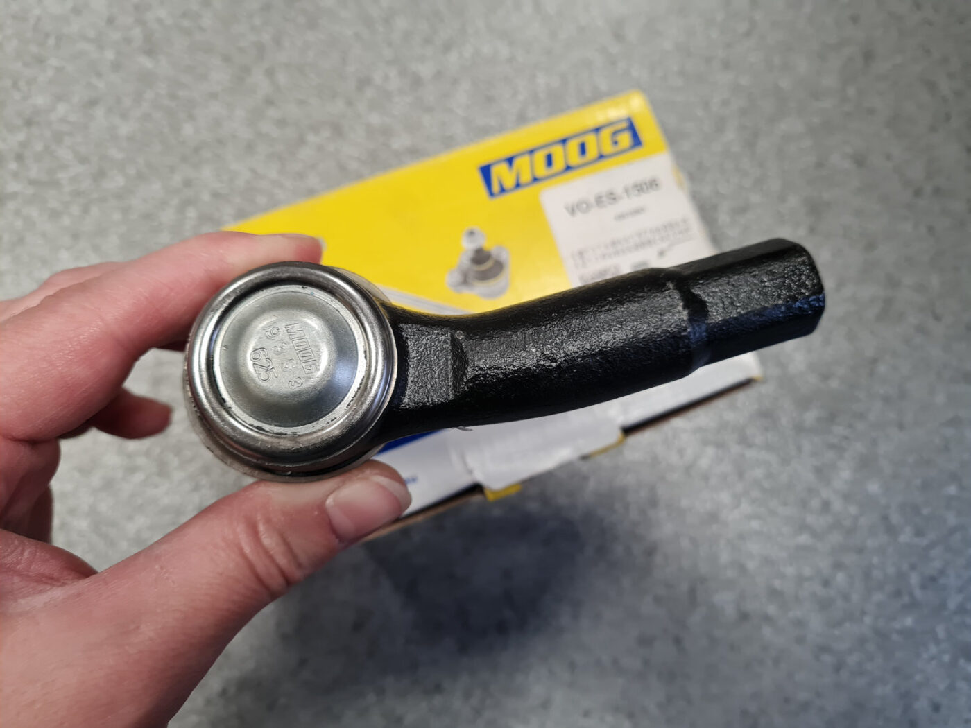 Stūres mehānisma stienis priekš VW GOLF IV 1999 2 Stūres mehānisma stienis priekš VW GOLF IV 1999