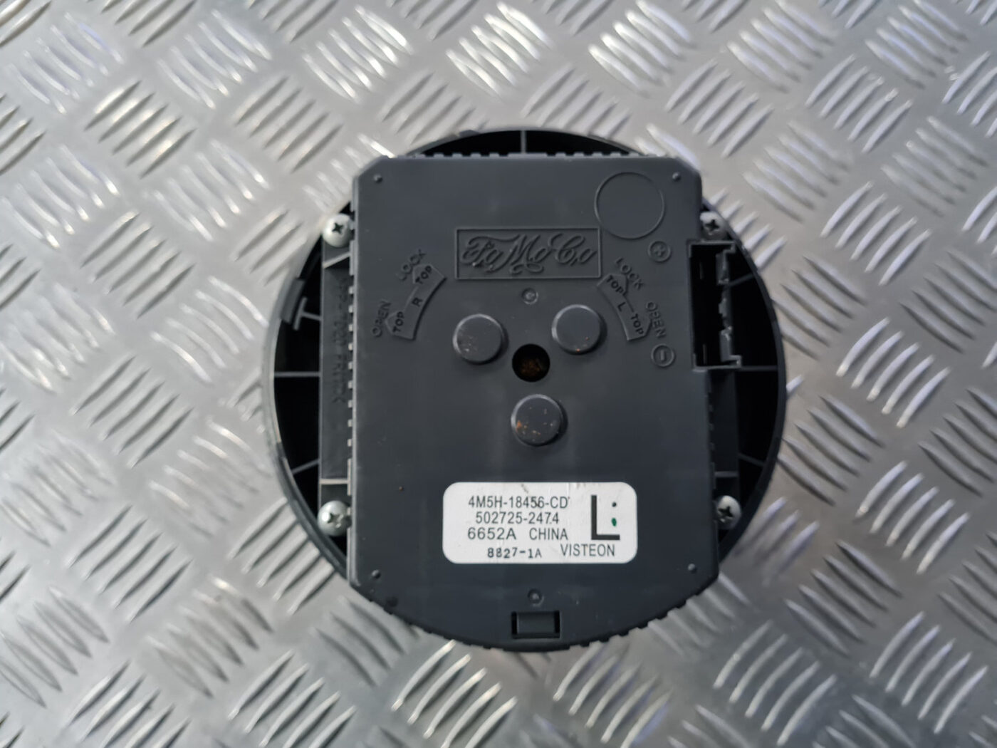 Salona ventilators priekš VOLVO C30 2009 5 Salona ventilators priekš VOLVO C30 2009